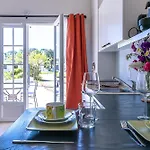 Les De Chateau Trompette