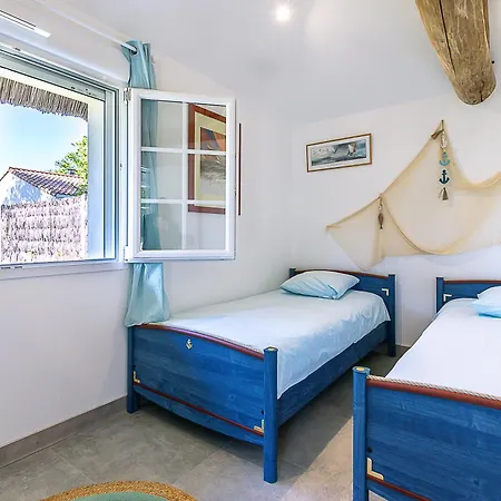 Les De Chateau Trompette