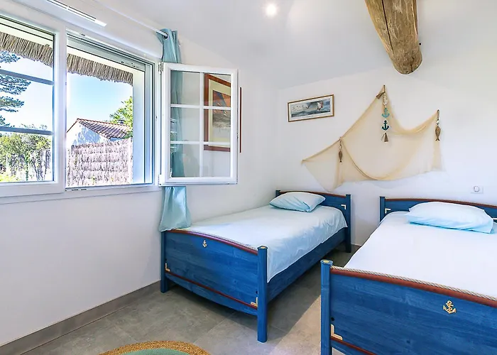 Les De Chateau Trompette