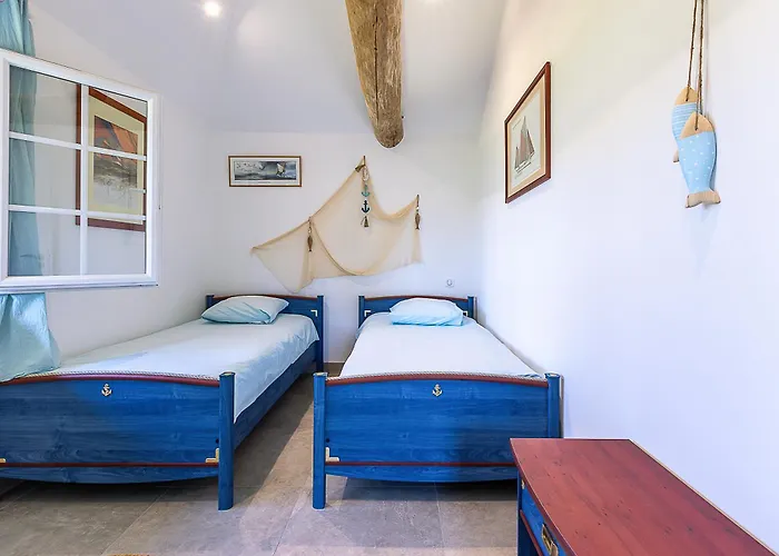 Les De Chateau Trompette * Le Fenouiller